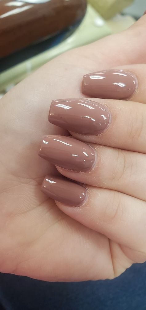 Dark Nude Nail Designs, Mauve Brown Nails, Dark Beige Nails, Dark Nude Acrylic Nails, Dark Nude Nails, Bridesmaid Nails, Nail Short, Bridesmaids Nails, Watch Tattoo