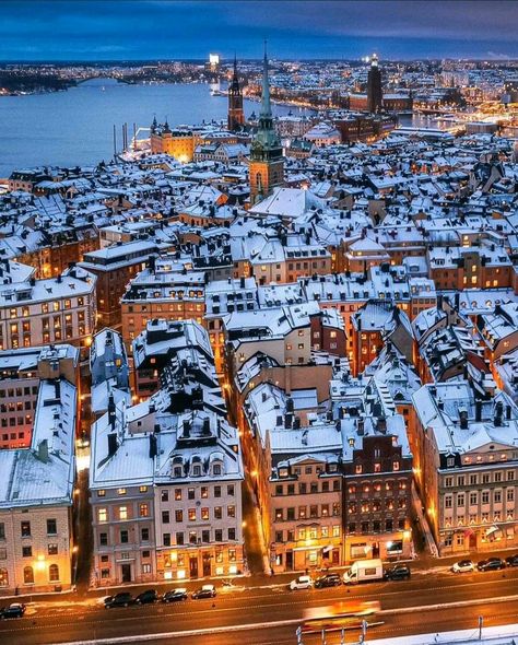 Wallpaper Iphone Snow, Sweden Wallpaper, Europe In Winter, Iphone Wallpaper Winter, Building Aesthetic, Scenic Places, Public Space Design, Wallpaper Winter, World Places