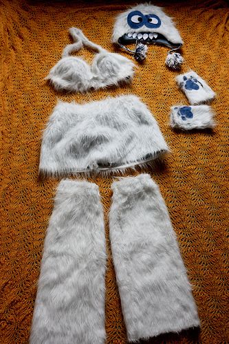 Yeti Costume, Christmas Sweater With Lights, Race Costume, Gnome Costume, Running Outfits, Fur Costume, Parade Ideas, Diy Ugly Christmas Sweater, Christmas Sweater Dress