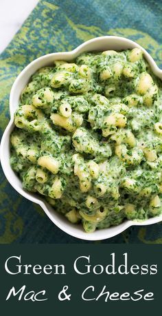 Green Goddess Mac and Cheese ~ Get your power greens in this macaroni cheese! With loads of baby spinach, parsley, garlic, white sharp cheddar, Parmesan, and macaroni pasta. ~ SimplyRecipes.com Best Thanksgiving Mac And Cheese, Thanksgiving Mac And Cheese, Power Greens, Pasta Spinach, Feel Healthy, Macaroni Pasta, Mac Cheese, Mac N Cheese Recipe, Macaroni Cheese