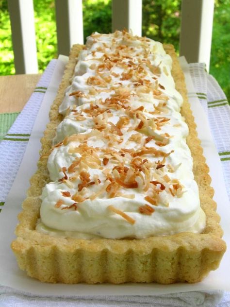 Cream Tart, Fresh Fruit Recipes, Loving Heart, Sweet Pie, Coconut Recipes, Chocolate Tart, Pie Dessert, Sweet Tarts, Tart Recipes