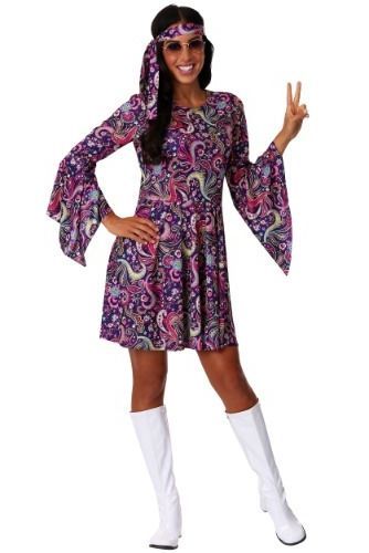 32 Best Halloween Costume Ideas for Women 2020 — Classic and Scary Women’s Costumes Woodstock Women, Woodstock Costume, Woodstock Outfit, Decades Costumes, Woodstock Hippies, Hippie Costume Halloween, 70s Costume, Hippie Halloween, Women Costume