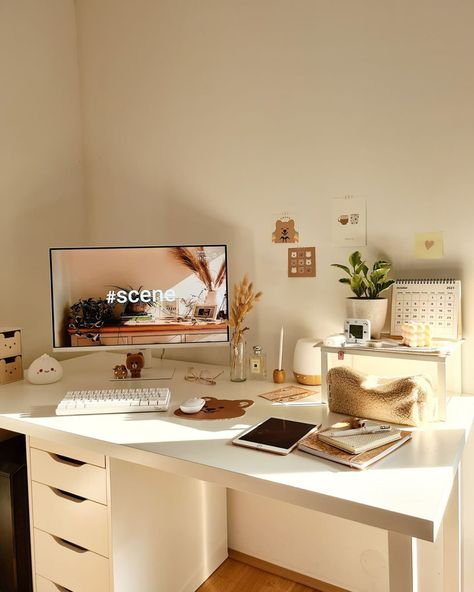 Office Table Setup Ideas, Desk Organization Dual Monitors, Mini Corner Desk, Mirror Above Desk Home Office, Working Table Aesthetic, Comfy Home Office Chair, Simple Desk Aesthetic, Aesthetic Desk With Monitor, Small Office Ideas In Bedroom Spare Room Work Spaces