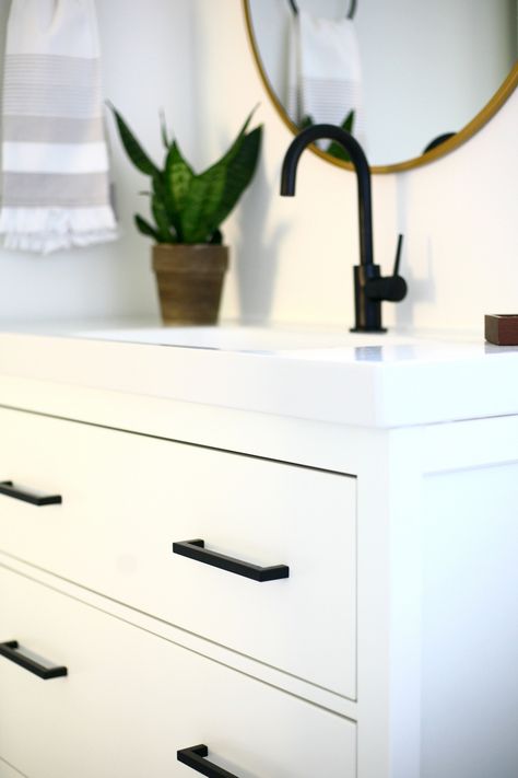 Hemnes Vanity, Ikea Sink Cabinet, Ikea Sinks, Ikea Vanity, Bathroom Grey, Bathroom Hacks, Ikea Bathroom, Ikea Hemnes, Bad Inspiration