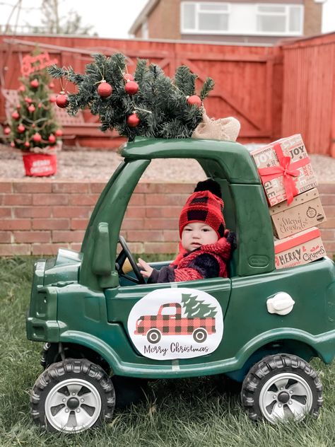 Baby Christmas tree Baby Car With Christmas Tree, Cozy Coupe Truck Christmas Picture, Little Tykes Christmas Truck, Family Christmas Pictures Truck, Cozy Coupe Makeover Christmas, Little Tikes Christmas Tree Car, Cozy Coupe Christmas Picture, Christmas Cozy Coupe, Baby Boy Christmas Tree