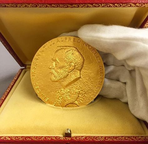 10/16 Sotheby's NY to auction John Nash's (A Beautiful Mind) Nobel prize. Nobel Prize Aesthetic, Manifest Career, Noble Prize, Alfred Nobel, A Beautiful Mind, Business Vision Board, Business Vision, Career Vision Board, Gold Girl