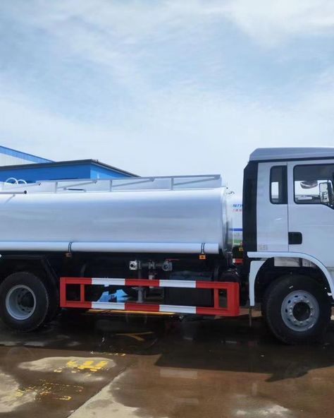 Sales of water tank trucks #Water #tank #truck #Chinese #Trucks #China #Heavy #Duty #Truck #Isuzu Instagram Sales, Water Tank Truck, Customised Trucks, Heavy Duty Truck, Truck And Trailer, May 23, Water Tank, Heavy Duty, Trucks