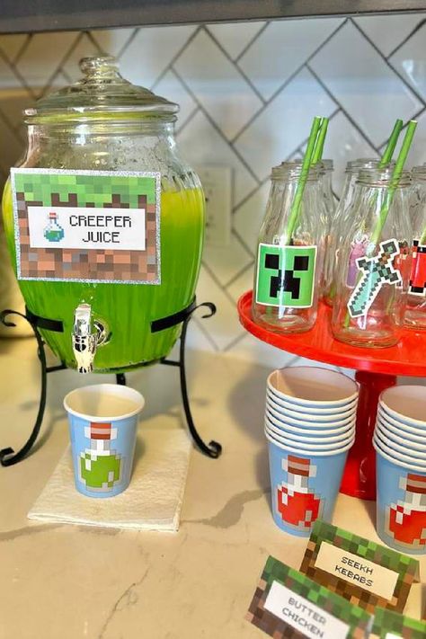 Check out this awesome Minecraft-themed birthday party! The Creeper Juice is worthy of any Minecraft quest! See more party ideas and share yours at CatchMyParty.com Minecraft Cocktails, Girl Minecraft Party, Minecraft Drinks, Video Game Party Theme, Banana Birthday, Minecraft Birthday Party Ideas, Kid Friendly Party, Taylor Swift Birthday Party Ideas, Birthday Snacks