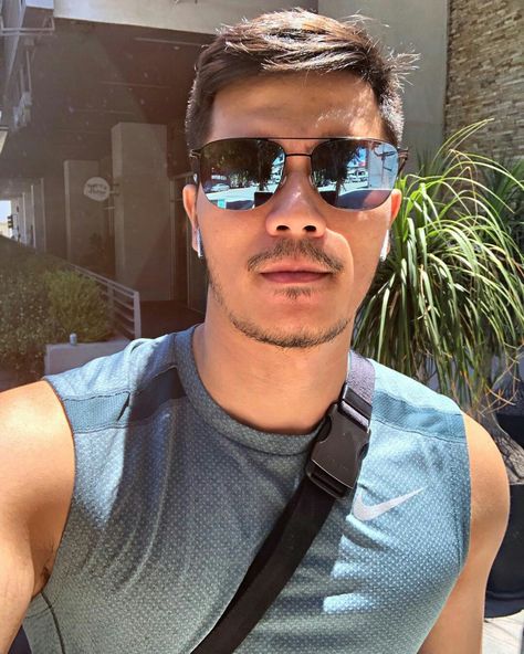 Fattah Amin, Soccer Boyfriend, Mirrored Sunglasses Men, Boyfriend Pictures, Gym Men, Mirrored Sunglasses, Mens Sunglasses, Soccer