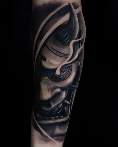 Half Hanya Mask Tattoo, Hannya Mask Realism Tattoo, Realistic Oni Mask Tattoo, Hanya Mask Black And Grey, ဗြဲခေါင်း Tattoo Black, Hanya Mask Tattoo Design Black And Grey, ဗြဲခေါင်း Tattoo, Japanese Tattoo Art Traditional Black, Samurai Face Tattoo