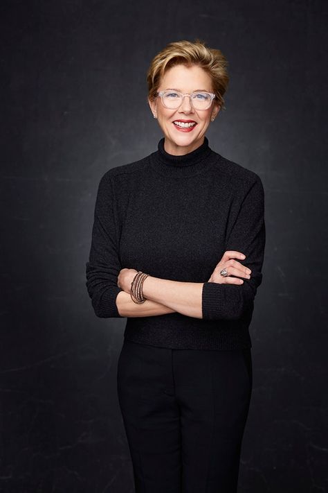 Annette Benning, Business Portraits Woman, Professional Headshots Women, Annette Bening, Mom Cut, Headshots Women, Headshot Poses, Corporate Portrait, Studio Portrait