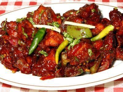 The Hakka style chilli chicken is a very delicious dish. You can have it as a side dish or as a snack in parties. Collected from @boldsky Chinese Chilli Chicken Recipe, Chilli Chicken Recipe, Chicken Chinese, Korean Recipe, Spicy Grilled Chicken, Chinese Recipe, Confort Food, Chili Chicken, Chilli Chicken