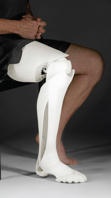 Bespoke Innovations, which was founded by Scott Summit, an industrial designer and by orthopedic surgeon, Dr Kenneth Trauner, specializes in creating prosthetic limb fairings that are more than medial devices. Orthotics and orthopedics are custom made for each patient and are truly works of art that bring humanity to amputees. Drukarka 3d, Prosthetic Leg, 3d Cnc, Future Tech, Medical Technology, 3d Laser, Cool Tech, New Technology, 3d Printer