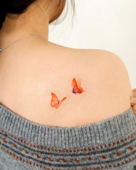 Virgo Butterfly, Tiny Butterfly Tattoo, Watercolor Butterfly Tattoo, Tiny Watercolor, Stick N Poke Tattoo, Airbrush App, Butterfly Tattoo Designs, Poke Tattoo, Minimalist Tattoos