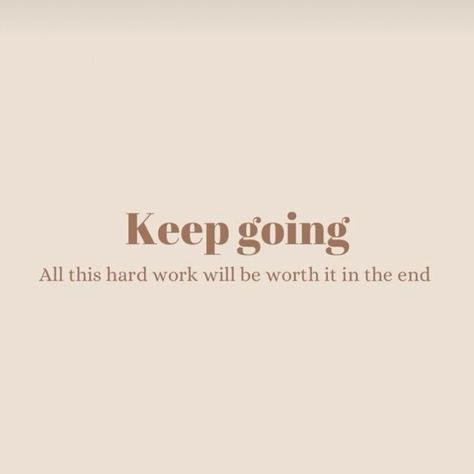 mindset monday ❤️‍🔥🏃🏼‍♀️😇💪🏽⚡️ going into this week feeling excited and overjoyed !! i am officially less than a week out from my half marathon. this race is definitely going to be more mental than the first one i ran since i have been injured most, if not all this training. fueling my mind with positivity, inspiration, and motivation has got me through the hard runs and training. i believe it when people say 90% of running is mental and the rest is physical. you can train as hard as y... Marathon Motivation Quotes, Marathon Aesthetic, Marathon Quotes, Mindset Monday, Marathon Motivation, Racing Quotes, Feeling Excited, Fav Quotes, Marathon Running