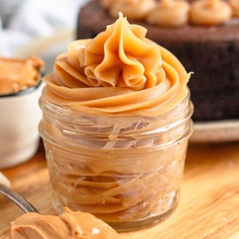 Peanut Butter Ganache Best Peanut Butter Icing, Whipped Peanut Butter Ganache, Ganache Flavor Ideas, Pb Ganache, Ganache Flavors, Peanut Butter Ganache Recipe, Chocolate Peanut Butter Ganache, Peanut Butter Ganache, Butter Ganache