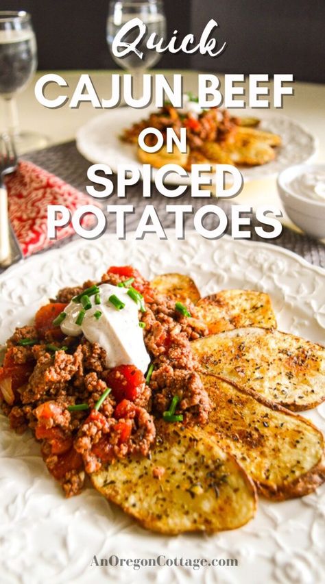 Ground Beef And Potato Recipes, Cajun Beef, Healthy Cajun, Cajun Seasonings, Oregon Cottage, Spiced Potatoes, Cottage Recipes, Meat And Potatoes, Ground Beef And Potatoes