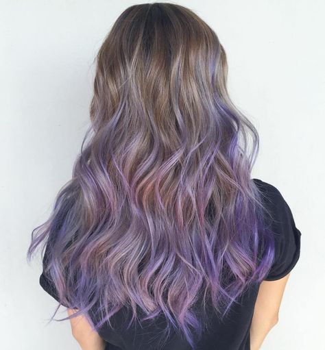 Cinnamon Hair Colors, Pastel Purple Hair, Purple Hair Highlights, Cinnamon Hair, Light Purple Hair, Brassy Hair, Purple Ombre Hair, Violet Pastel, Brown Ombre Hair