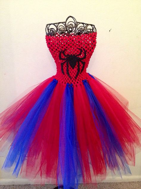 Oh holy crap! For the flower girl in the appropriate heroine! Girls 2T5 SpiderMan tutu dress by LisasTutus on Etsy, $25.00 Spider Man Girl Costume, Spiderman Girl Costume, Spider Man Tutu Costume, Girl Spiderman Costume, Women’s Spider Man Costume, Superhero Tutu Costumes, Costume Spiderman, Spiderman Dress, Spiderman Halloween