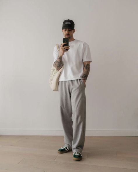 Minimal Outfit Men Summer, Airport Fits Men, Mens Airport Style, Minimalist Outfit Men, Ae Outfits, Daniel Simmons, Bunny Outfits, Indie Outfits Summer, Minimal Streetwear