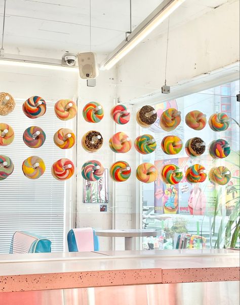 Bagel Shop Aesthetic, Bagel Wall, Breakfast Bbq, Bagel Display, Bakery Shop Ideas, Matcha Bar, Matcha Bars, Bagel Cafe, Bagel Breakfast