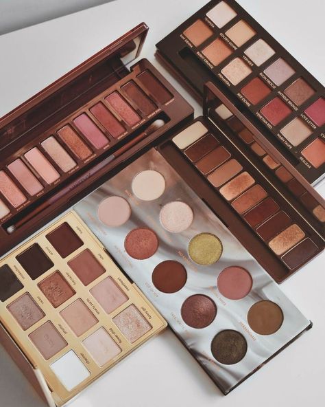 Eyeshadow Palette Aesthetic, Best Makeup Palettes, Brown Eyeshadow Palette, Trendy Eyeshadow, Best Eyeshadow Palette, Cute Eyeshadow Looks, Eyeshadow For Blue Eyes, Eyeshadow For Brown Eyes, Makeup Eyeshadow Palette