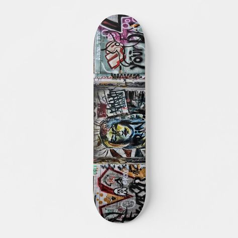 Cool Grunge Art, Urban High-top Skateboarding Custom Sneakers, Unique Skateboard Designs, Street Art Skateboard, Graffiti On Skateboard, Art Skateboard, Deck Art Skateboard, Custom Skateboards, Grunge Art