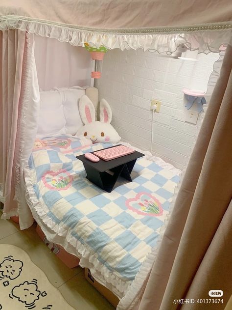 Loft Bed Kawaii, Kawaii Loft Bed, Magical Bedroom, Small Room Makeover, Hostel Room, Diy Loft Bed, Tiny Room, Kawaii Bedroom, Colorful Apartment