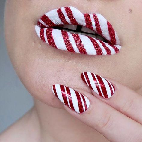 55+ Popular Ideas of Christmas Nails Designs To Try in 2019 — OSTTY Nails Glitter Christmas, Candy Cane Nail Art, Candy Cane Nail, Christmas Candy Canes, Christmas Eye Makeup, Lip Art Makeup, Candy Cane Nails, Christmas Makeup Look, Make Up Inspiration