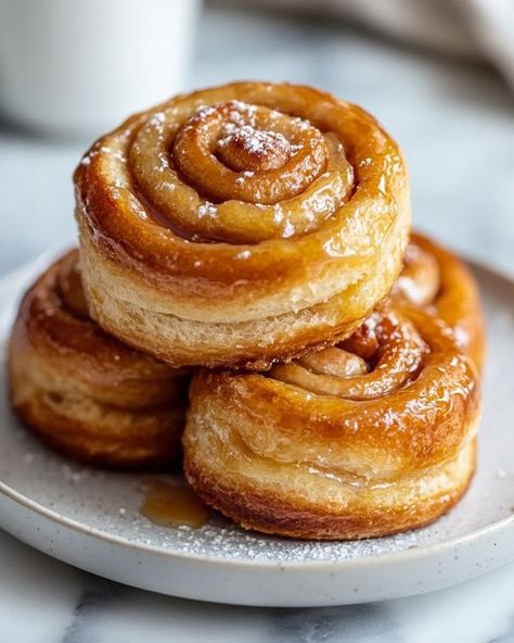 Homemade Honey Buns, Glazed Cinnamon Rolls, Honey Bun, Honey Cinnamon, Honey Glazed, Honey Buns, Whole Milk, Cakes And More, Cinnamon Rolls