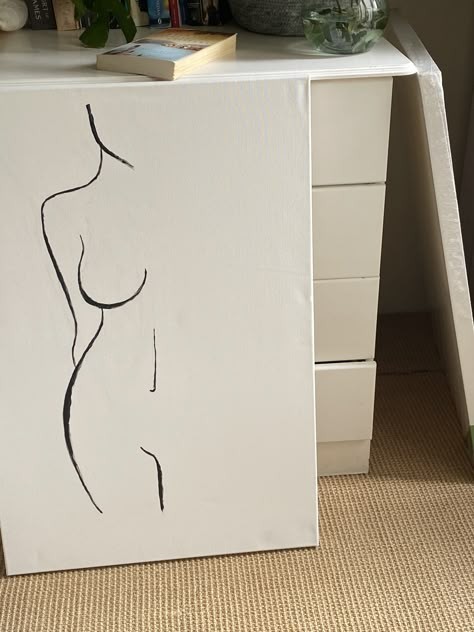 Paintings Of Women Bodies, How To Paint Body Silhouette, Minimalist Body Painting, Abstract Art Body Shape, Easy Feminine Painting, Body Silouttes Art, Women Body Outline Drawing Easy, Clean Girl Painting Ideas, Painting Silhouette Woman