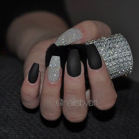 Matted Nails, Black Nails With Glitter, Matte Black Nails, Black Acrylic Nails, White Glitter Nails, Her Nails, Black Nail Designs, Silver Nails, Instagram Analytics