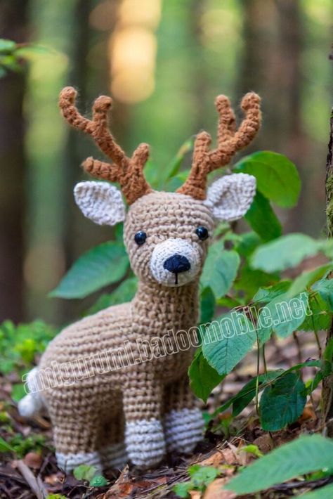 Crochet Elk Free Pattern, Free Crochet Deer Pattern, Crochet Deer Pattern Free, Crochet Deer Head, Deer Stuffed Animal Pattern, Crochet Deer Pattern, Crochet Taxidermy, Deer Stuffed Animal, Crochet Moose