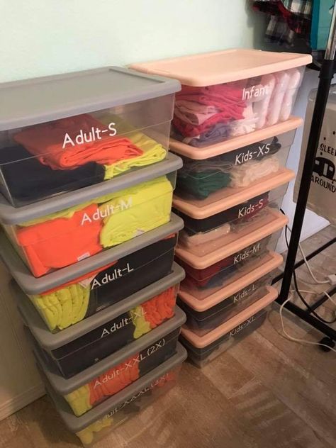 Shirt Business Storage, Craft Room Shirt Organization, Craft Room Organization Sublimation, Tshirt Making Business Organization, T Shirt Storage Ideas Craft Rooms, Small Business Shirt Organization, Screen Print Organization, Small Tshirt Business Office, T Shirt Business Organization Ideas