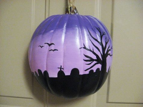 Small Pumpkin Painting Ideas Scary, Sunset Pumpkin Painting, Ombre Pumpkin Painting, Purple Pumpkin Ideas, Pumpkin Painting Ideas Animals, Mini Pumpkin Painting Ideas Halloween, Witchy Pumpkin Painting, Cool Painted Pumpkins, Purple Pumpkin Painting Ideas