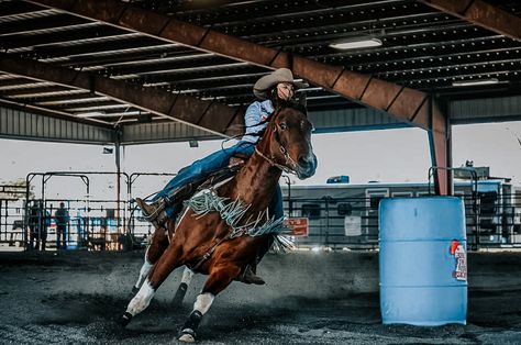 Barrel Racer Aesthetic, Barrel Racing Aesthetic, Barrel Racing Photos, Barrel Racing Photography, Dear Rodeo, Horseback Riding Aesthetic, Horse Barrel Racing, Western Pics, Western Barrel Racing