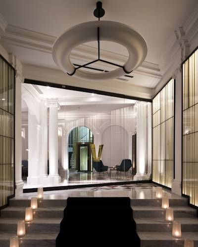 Hôtel Vernet, Paris | Interiors: François Champsaur Eric Schmitt, Luxury Hotel Design, Grand Room, Hotel Interior Design, Lobby Design, Hotel Interiors, Modern Hotel, Design Hotel, Design Del Prodotto