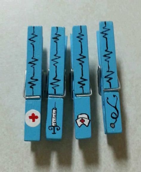 Nurse Crafts, Nerdy Nurse, Gift Buying Guide, School Nurse Office, Clothespin Magnets, Clothespin Art, Nurse Party, Pinning Ceremony, Nursing Pins