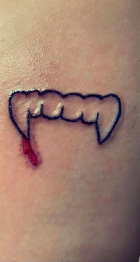 Vampire Tooth Tattoo, Vampire Teeth Tattoo Simple, Vampire Fangs Tattoo, Fangs Tattoo, Vampire Teeth Tattoo, Halloween Henna, Teeth Tattoo, Vampire Tattoo, Tooth Tattoo