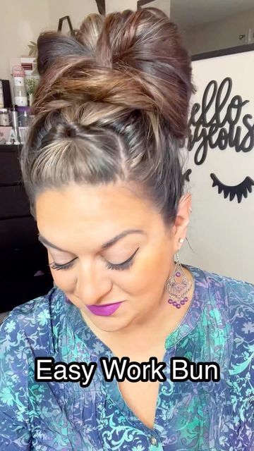 Easy To Do Messy Buns, Messy Bun With Face Framing, Messy Bun Bandana Hairstyles, Medium Hair Hacks Hairstyles, Bun Holder For Hair, Diy Cute Hairstyles, Top Bun For Medium Length Hair, Easy Buns For Work, Updos For Rainy Days