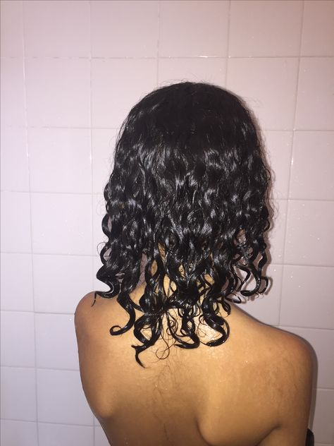 Curly hair. Wet hair. Hair Type 3a and 2c. Wet Curly Hairstyles Natural Curls, Wet Look Hairstyles Short Curly Hair, 3a Hairstyles, Wet Hairstyles, 3a Curly Hair, Curly Hair Up, 3a Hair, Loose Curly Hair, Wet And Wavy Hair