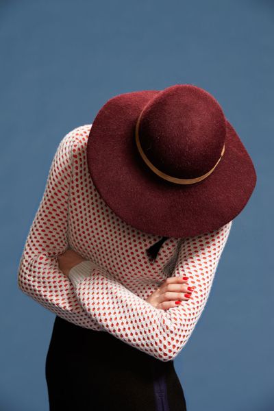 Photography Tattoo, Love Hat, Va Va Voom, Red Hat, Fashion Images, Red Hats, Opening Ceremony, Mode Vintage, Who What Wear