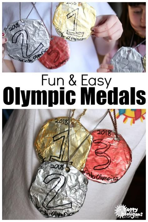 Easy Olympic Medals Craft for Kids - Kids can make gold, silver and bronze medals for their own pretend Olympic Games - Happy Hooligans #Olympics #Medals #crafts #kids #preschoolers #activities Olympic Medal Craft, Medal Craft, Backyard Olympics, Olympic Games For Kids, Olympic Crafts, Olympics Activities, Happy Hooligans, Olympic Medals, Kids Classroom