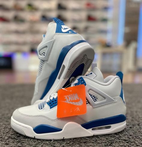 Can't believe I hate these and the market loves them! #TappingOut Jordan 4 Industrial Blue #CrepSelect #Lewisham #Jordan4 #Industrial4s Money Buys Happiness, Sneakers, Blue