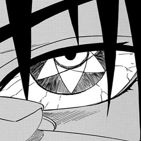 Sasuke Uchiha Eyes Drawing, Sharingan Manga Panel, Sharingan Black And White, Sasuke Black And White, Sasuke Pfp Manga, Sasuke Manga Pfp, Obito Mangekyou Sharingan, Sasuke Uchiha Eyes, Sharingan Manga