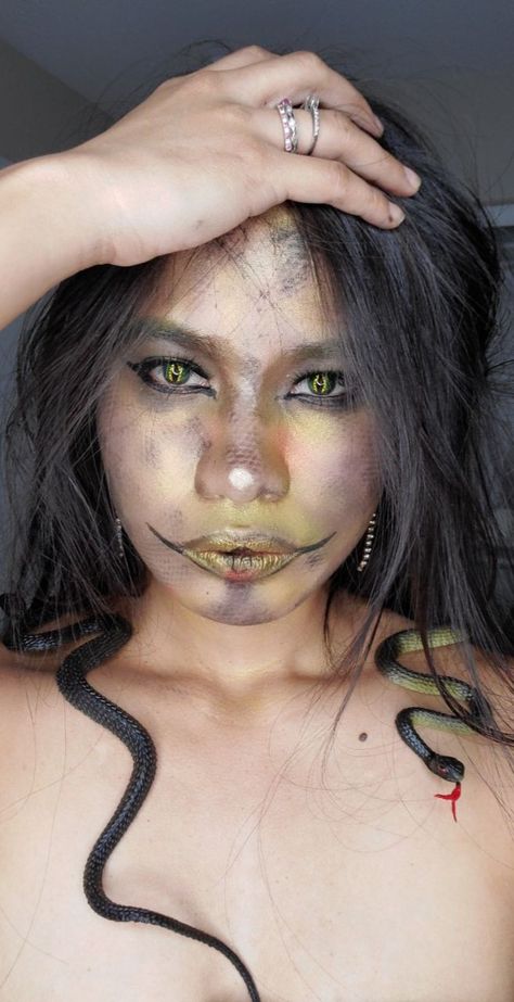 Snake Scales Makeup, Snake Eye Makeup, Goblin Makeup, Snake Face Paint, Snake Makeup, Snake Halloween, Eco Project, Snake Costume, Demon Makeup