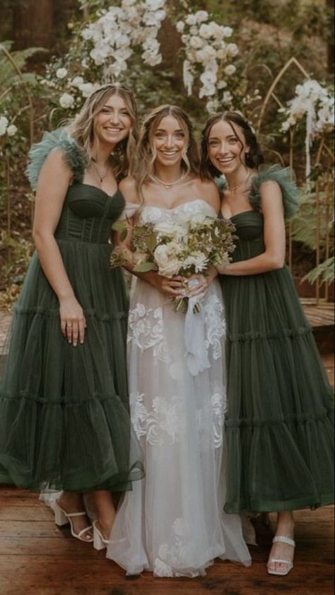 Forest Wedding Theme, Forest Theme Wedding, Theme Inspiration, Wedding Theme Inspiration, Bridesmaid Colors, Pretty Wedding Dresses, Forest Wedding, Pretty Wedding, Wedding Themes