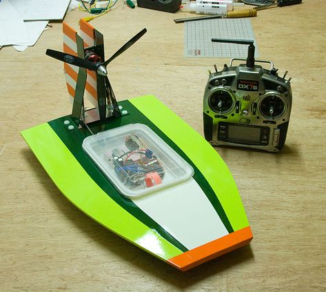 Rc Boats Models, Nitro Boats, Remote Control Boats, Avion Rc, Radio Controlled Boats, Remote Control Boat, Wooden Boat Plans, Rc Cars And Trucks, Boat Projects