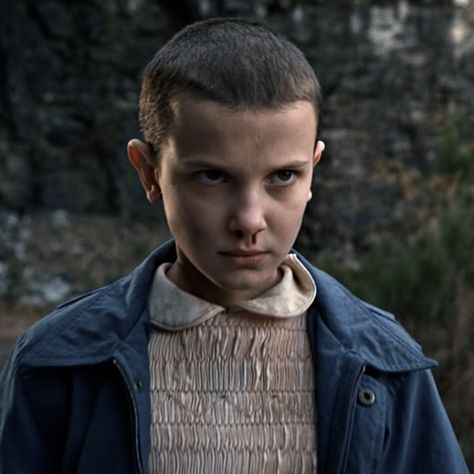 [stranger things /s1] #eleven #strangerthings Eleven St, El Stranger Things, 11 Stranger Things, Stranger Things Outfit, Stranger Things Girl, Bobby Brown Stranger Things, Stranger Things Art, Stranger Things Characters, Cast Stranger Things