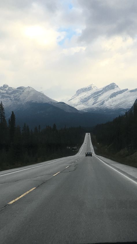 Icefields Parkway, Canadian Rockies, Road Trip Itinerary, Scenic Drive, Mountain Views, Outdoor Adventure, Road Trips, Mountain View, On Earth